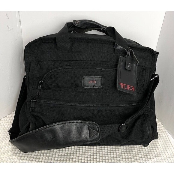 TUMI laptop Briefcase Style 223D3 Nylon Black Travel Career Business